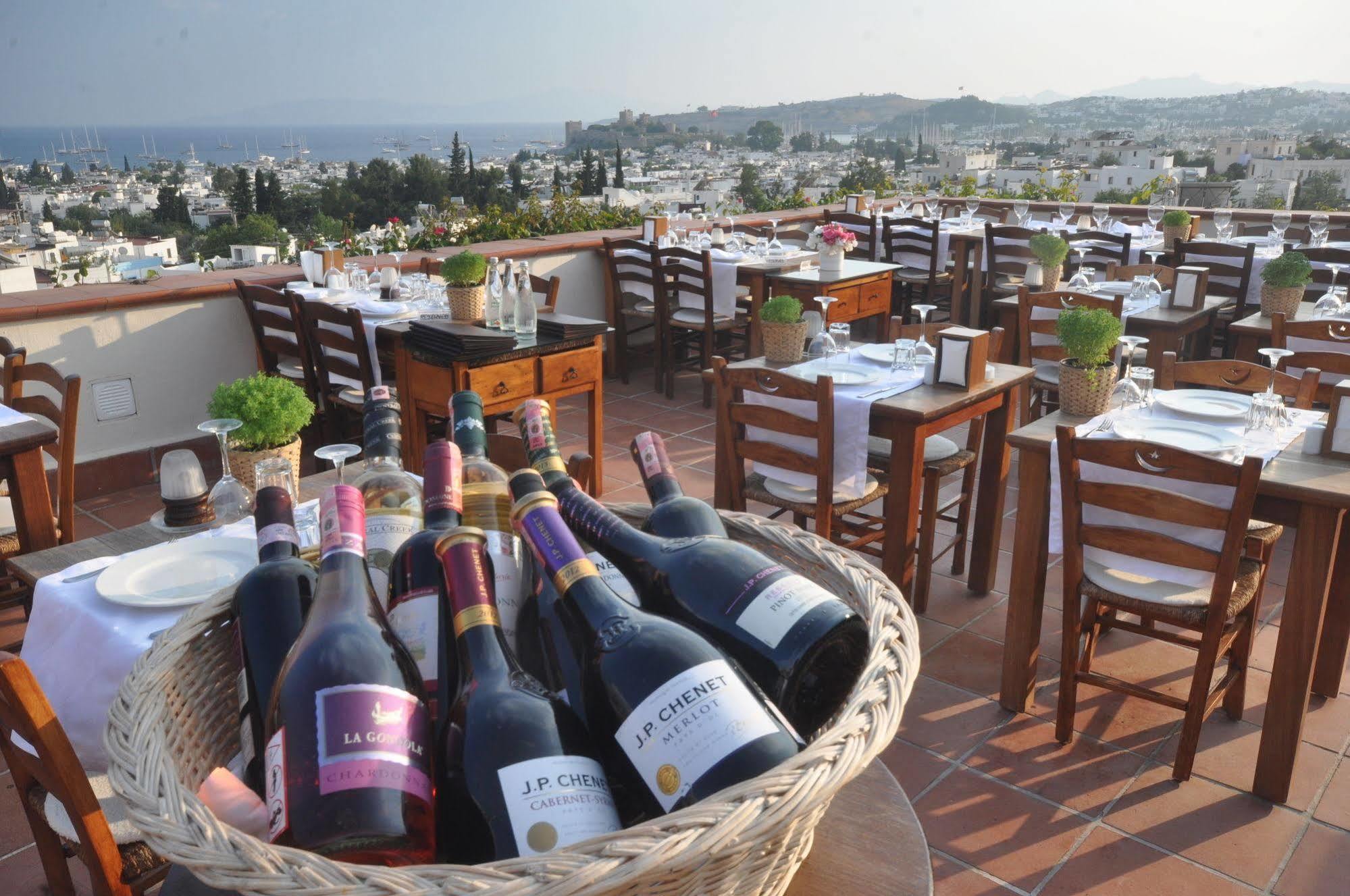 Otel El Vino & 4*